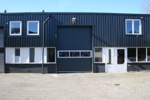 Industriesectionaal deur